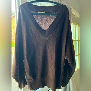 EUC Michael Kor’s lightweight sweater in brown.